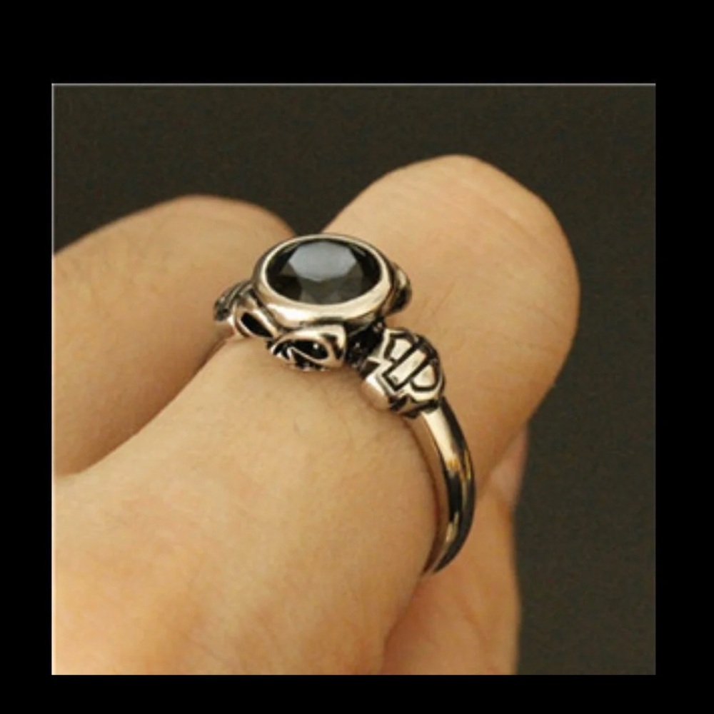Limited! size 5 Skull HD Black Stone Ring - Picture 1 of 6